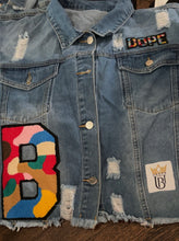 Load image into Gallery viewer, B Crop Denim Jacket
